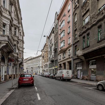 Downtown Charm In ブダペスト エクステリア 写真
